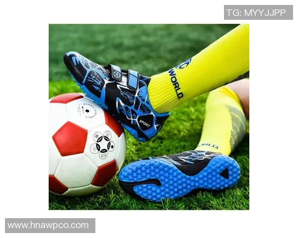 穿碎钉鞋的足球巨星揭秘：勇敢者的战靴与挑战极限的故事